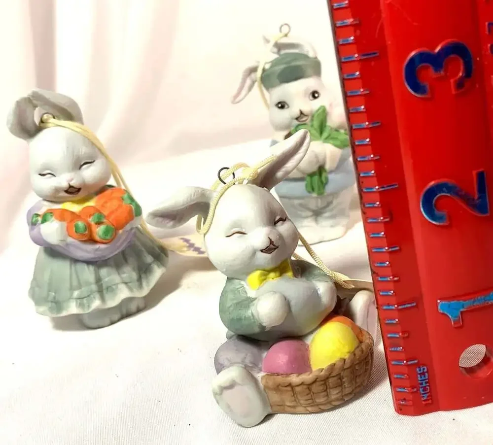 HTF Vintage Potpourri Press Easterbunny Figurines